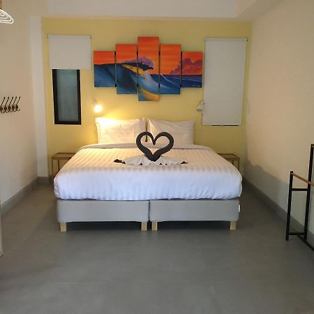 Baan Andaman Sea Surf Hotell Patong Eksteriør bilde